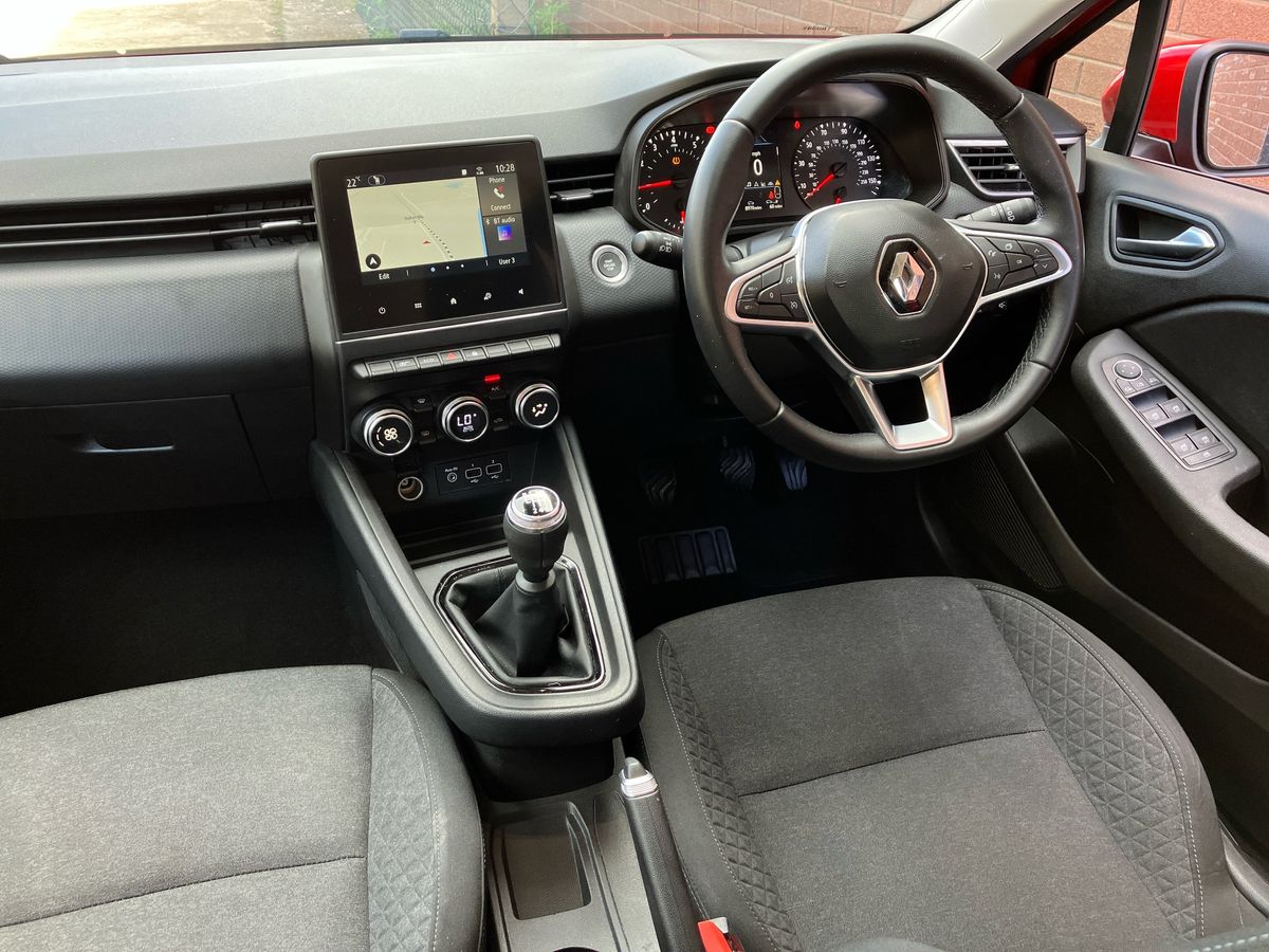 Used Renault Clio 2022 for sale - 76693721: Photo 39