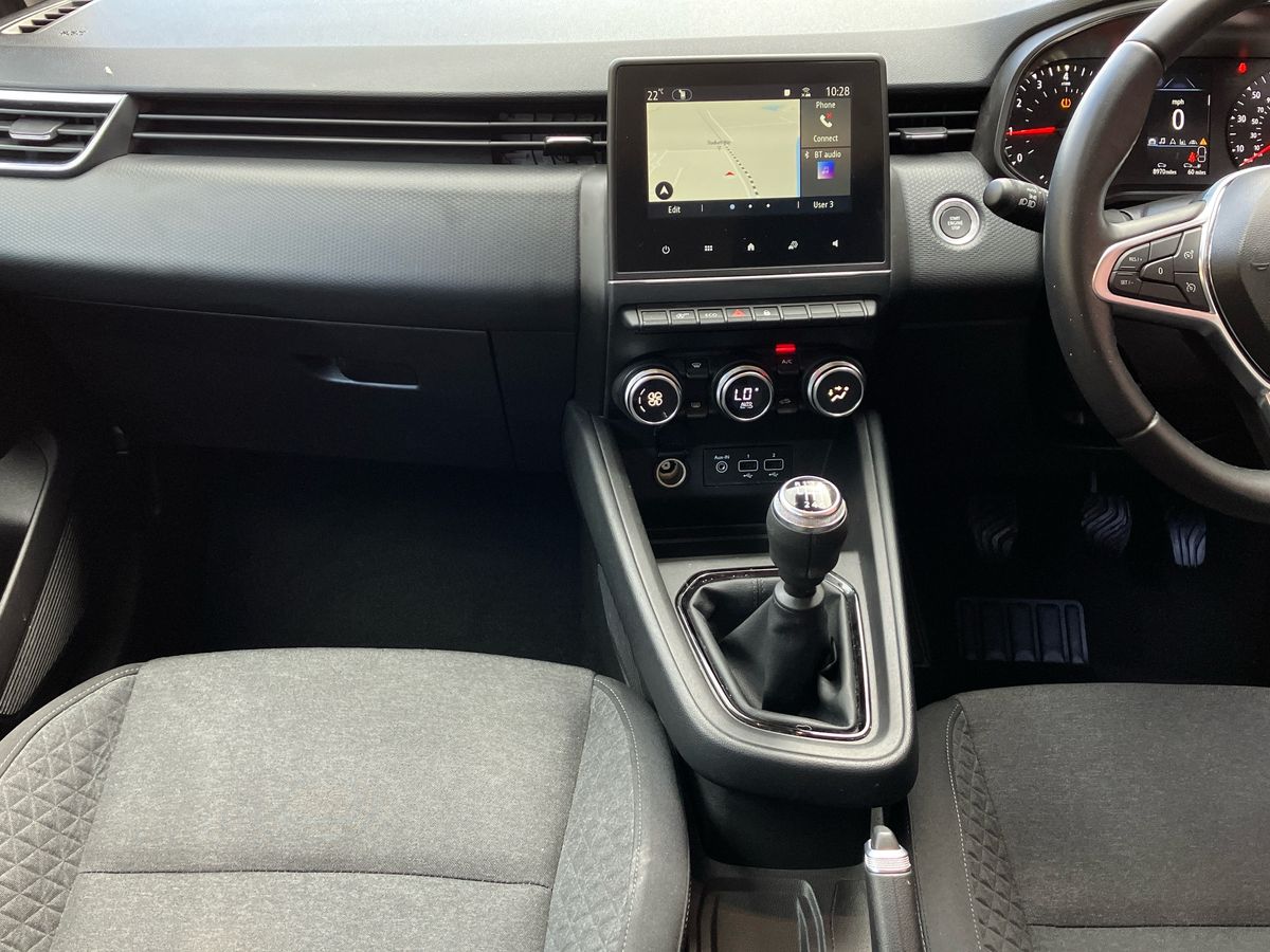 Used Renault Clio 2022 for sale - 76693721: Photo 41