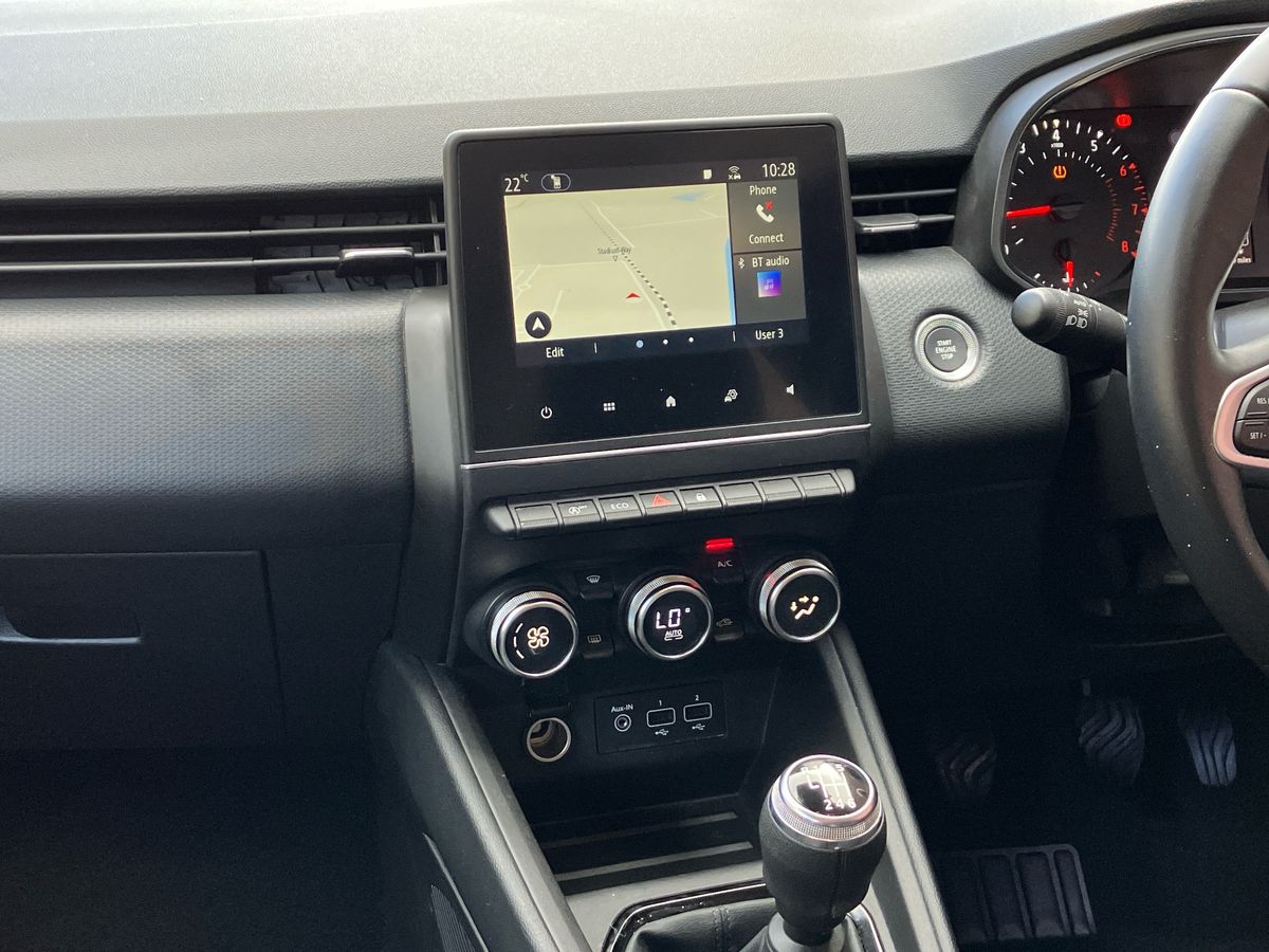 Used Renault Clio 2022 for sale - 76693721: Photo 42