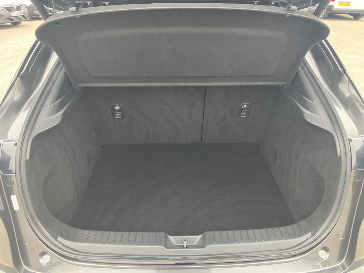 Used Mazda CX-30 2023 for sale - 76192194: Photo 20