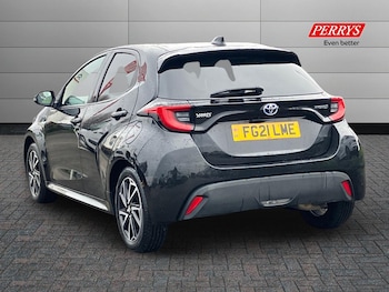 Used Toyota Yaris 2021 for sale - 77164871: Photo