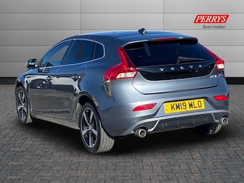 Used Volvo V40 2019 for sale - 75849973: Photo