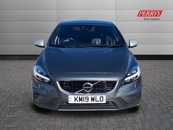 Used Volvo V40 2019 for sale - 75849973: Photo