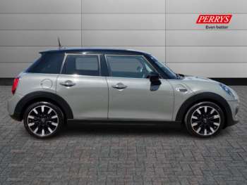 Used MINI Hatch 2019 for sale - 75342600: Photo