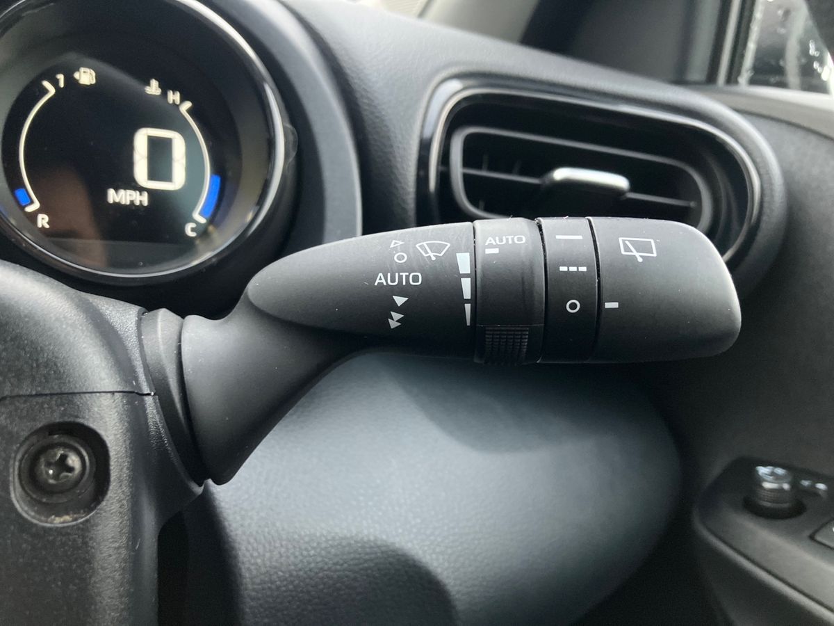 Used Mazda Mazda2 HYBRID 2022 for sale - 76958039: Photo 40