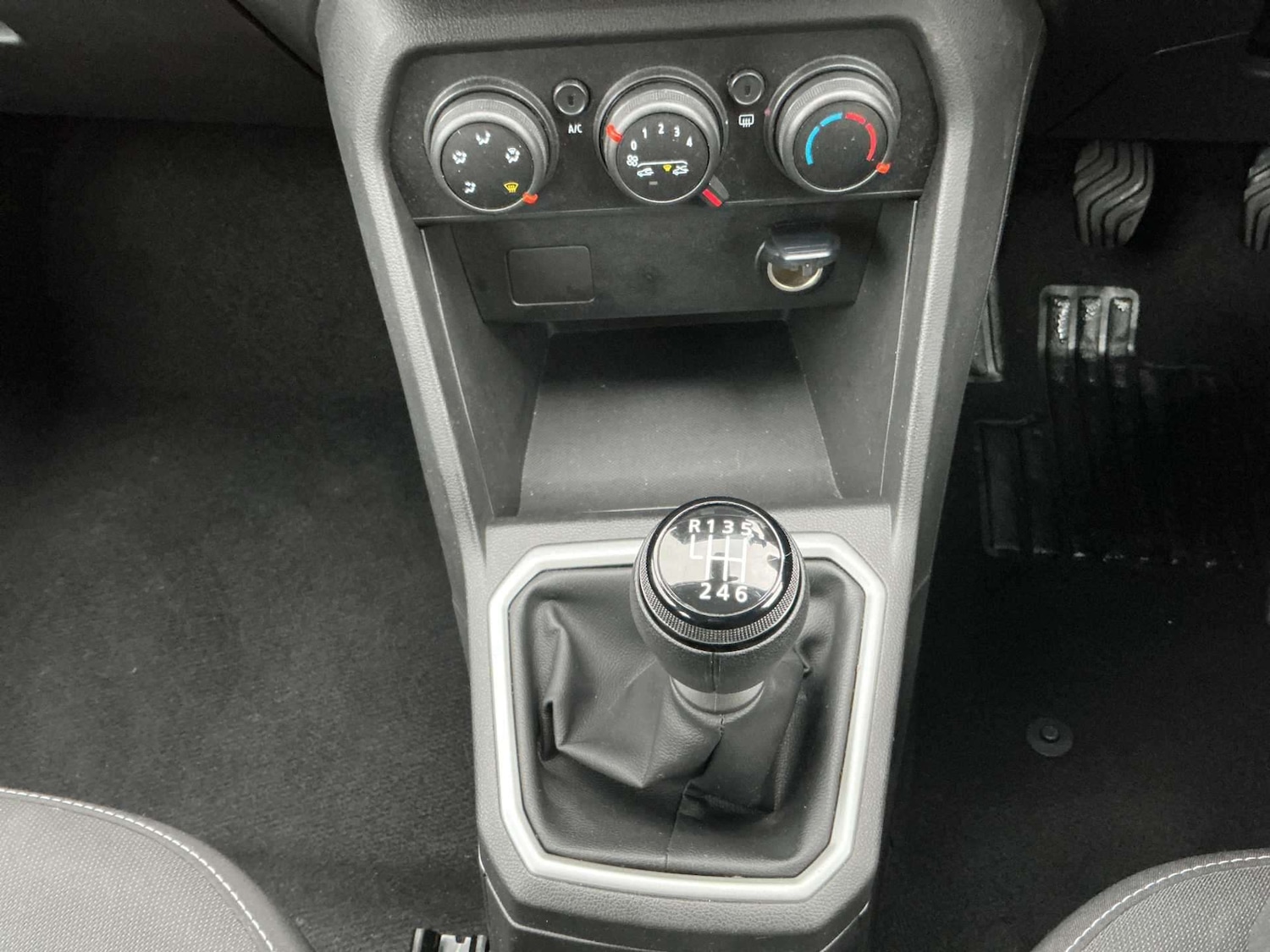 Used Dacia Sandero Stepway 2024 for sale - 77024322: Photo 13