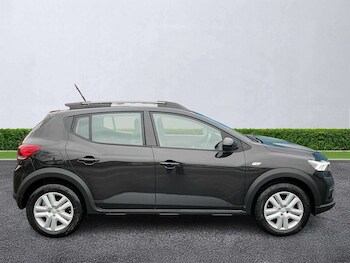 Used Dacia Sandero Stepway 2024 for sale - 77024322: Photo