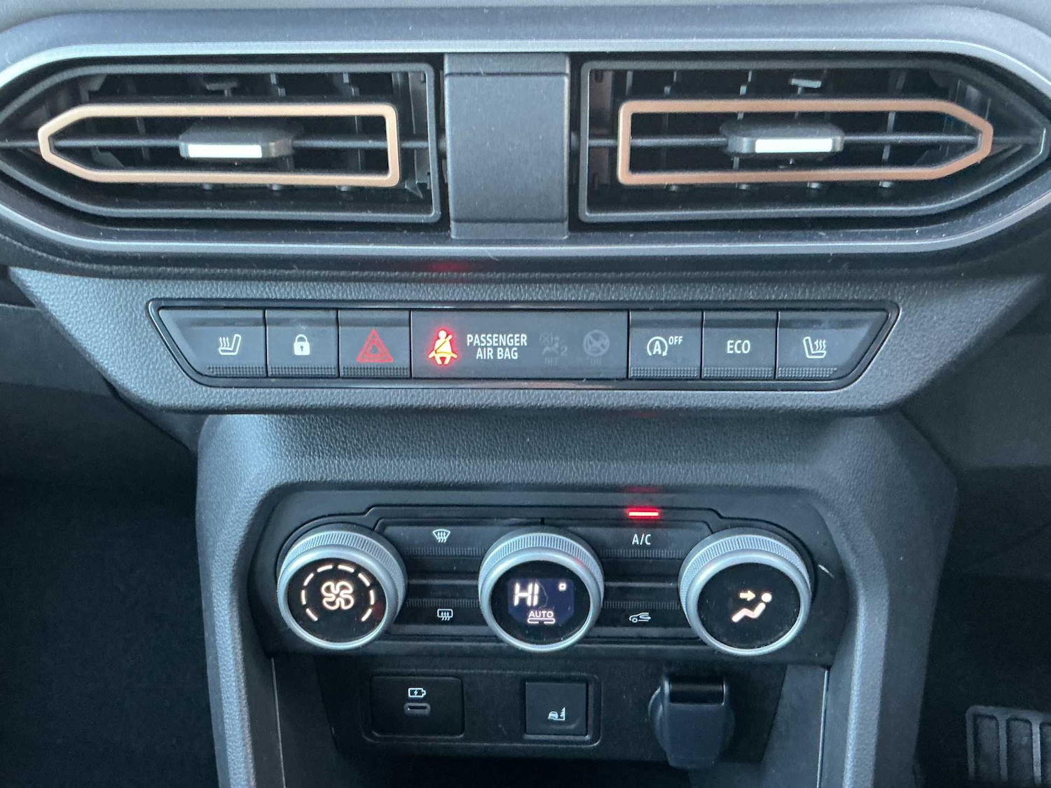 Used Dacia Sandero Stepway 2024 for sale - 76794928: Photo 11