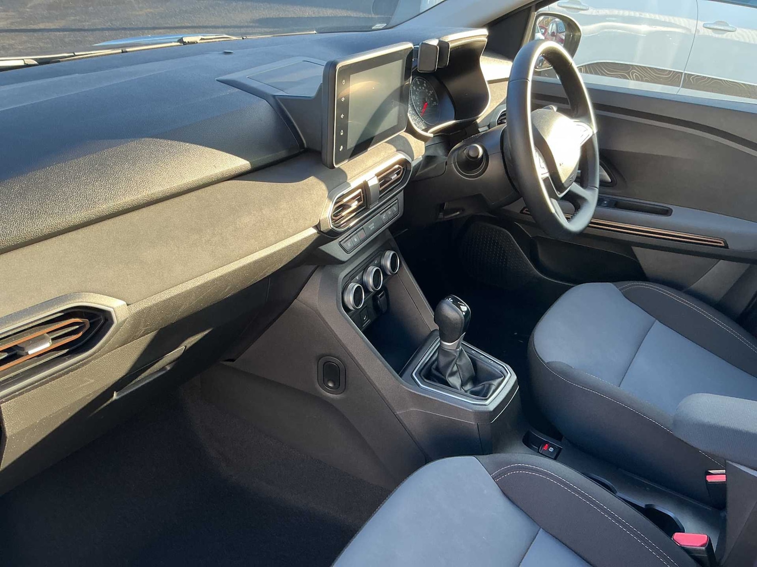 Used Dacia Sandero Stepway 2024 for sale - 76794928: Photo 7