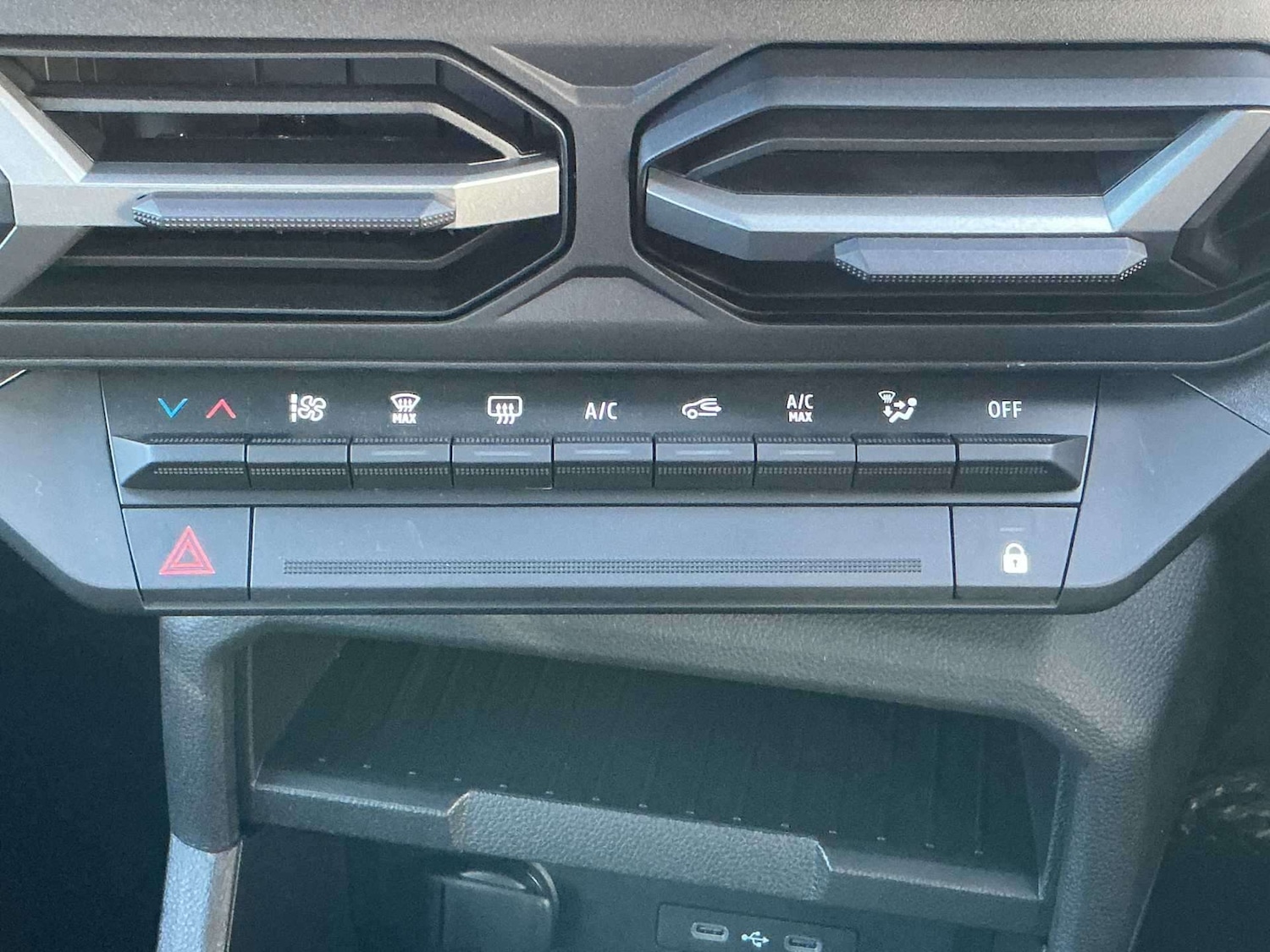 Used Dacia Duster 2025 for sale - 77543826: Photo 11