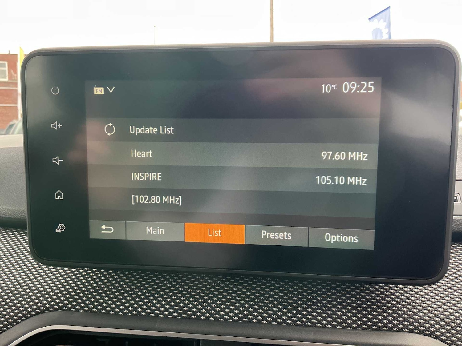 Used Dacia Sandero Stepway 2024 for sale - 76299367: Photo 10