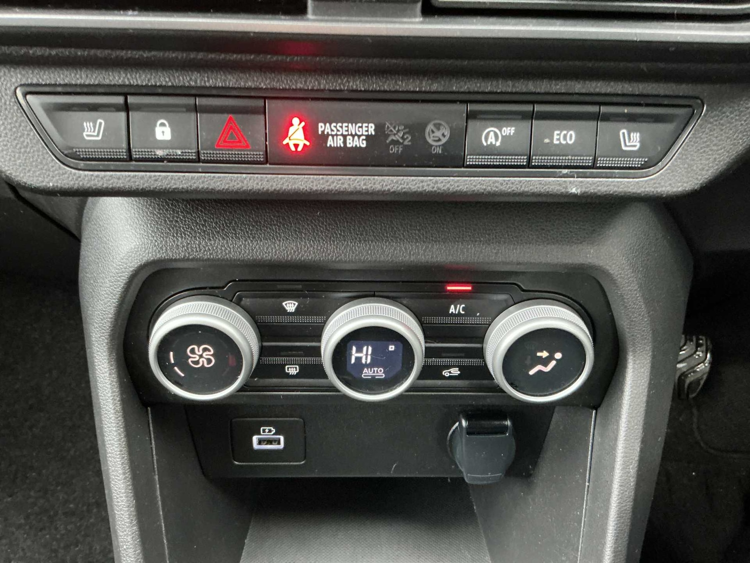 Used Dacia Sandero Stepway 2023 for sale - 77980038: Photo 11