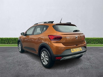 Used Dacia Sandero Stepway 2022 for sale - 76134342: Photo 2
