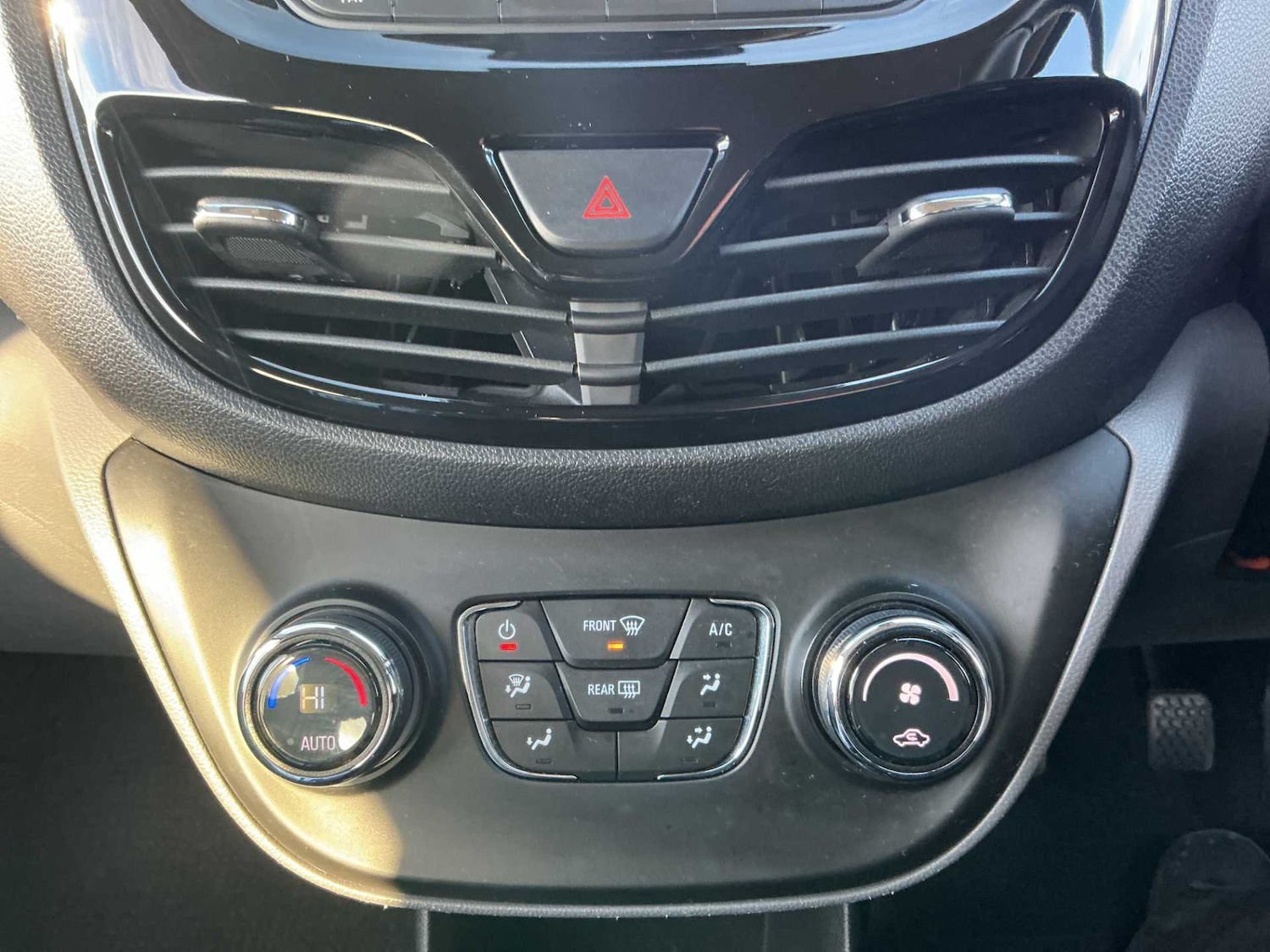 Used Vauxhall Viva 2017 for sale - 76383321: Photo 11