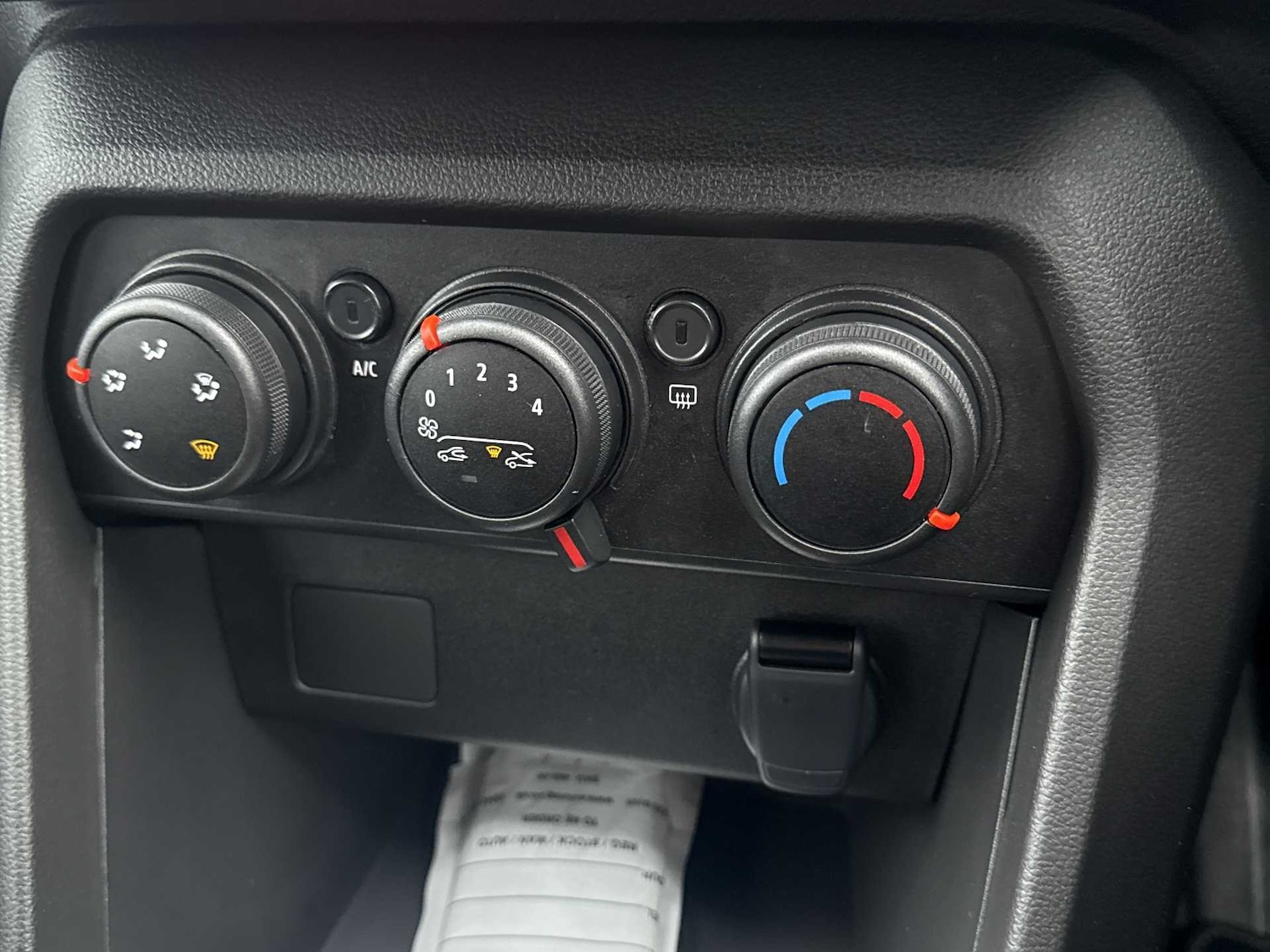 Used Dacia Sandero 2024 for sale - 77707417: Photo 11