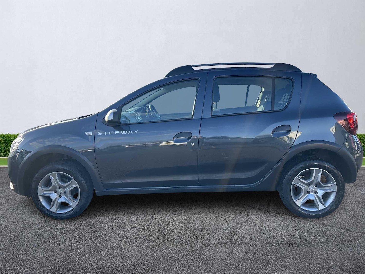 Used Dacia Sandero Stepway 2020 for sale - 76694641: Photo 18