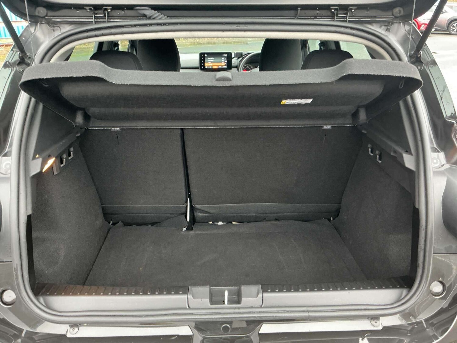 Used Dacia Sandero Stepway 2024 for sale - 77487402: Photo 16