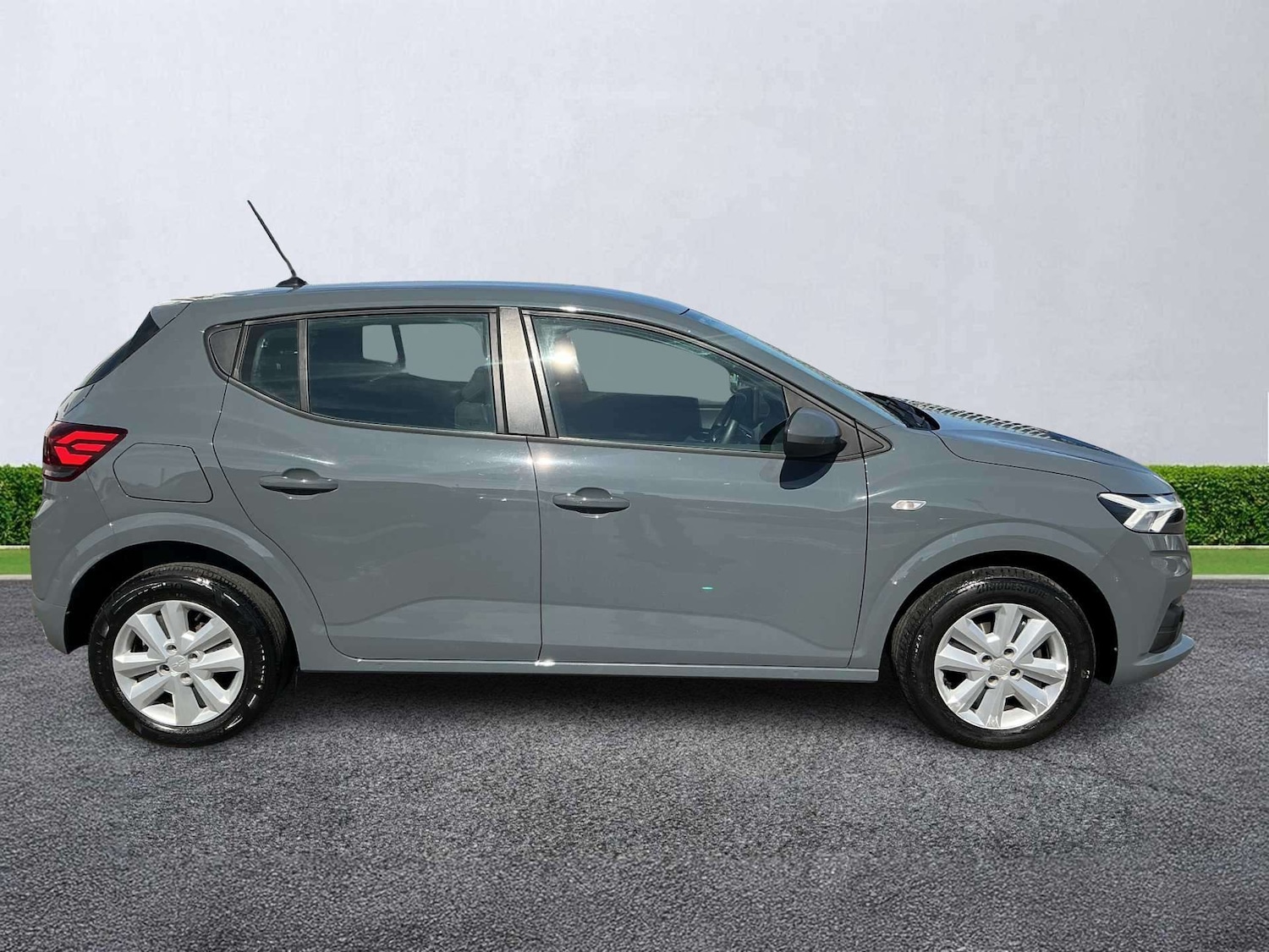 Used Dacia Sandero 2023 for sale - 78196119: Photo 3