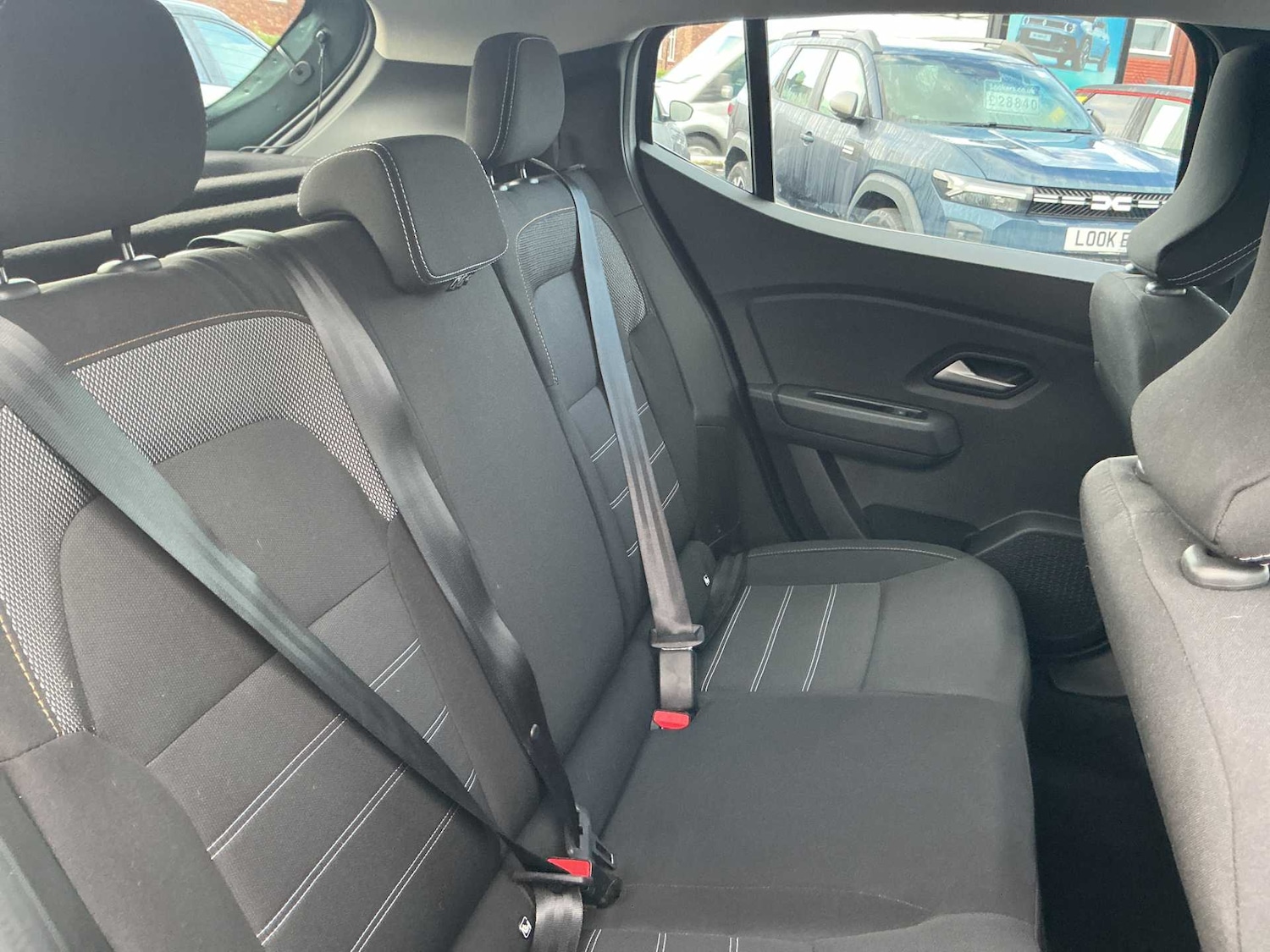 Used Dacia Sandero Stepway 2024 for sale - 76957593: Photo 15