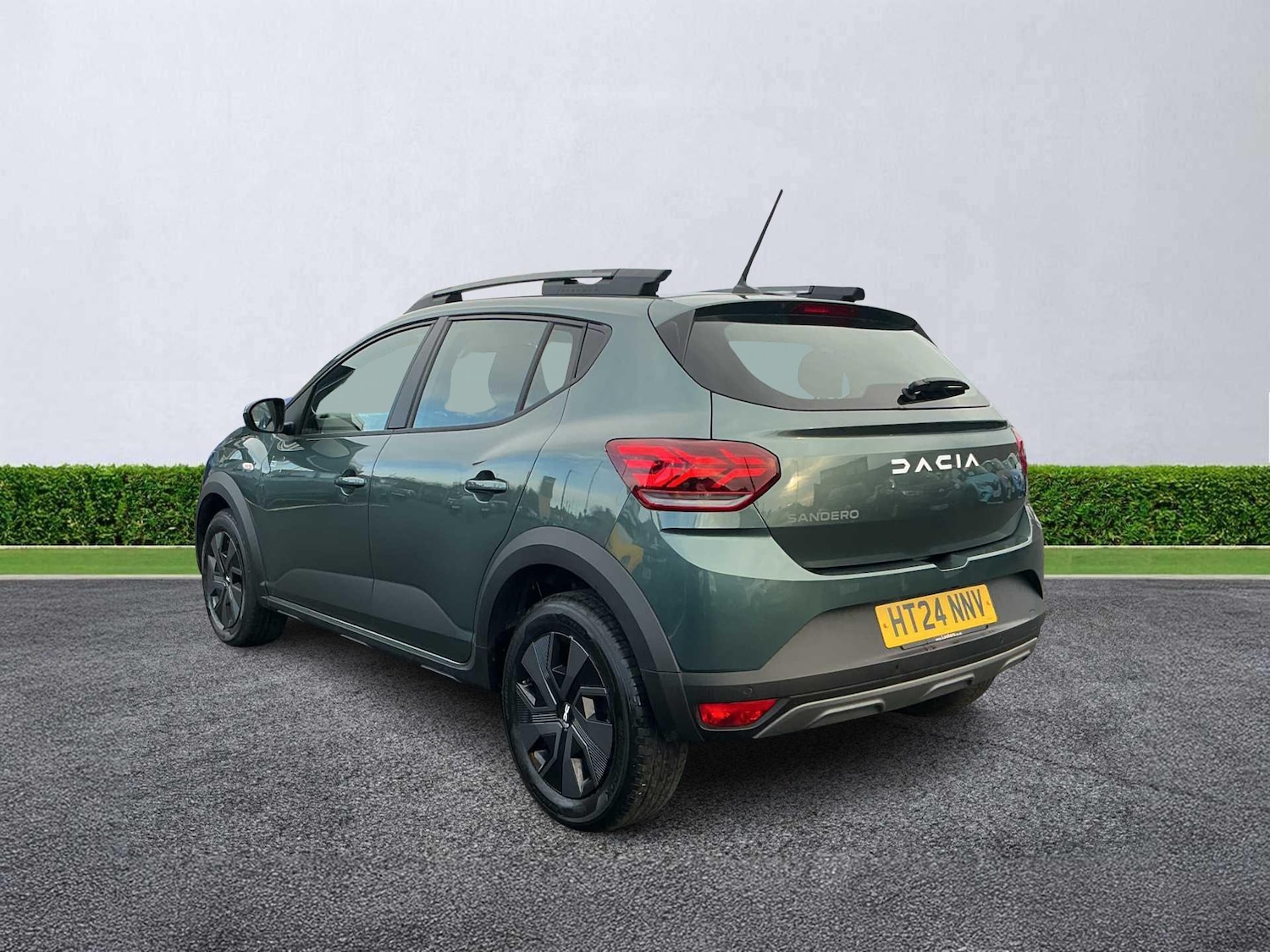 Used Dacia Sandero Stepway 2024 for sale - 76957593: Photo 2