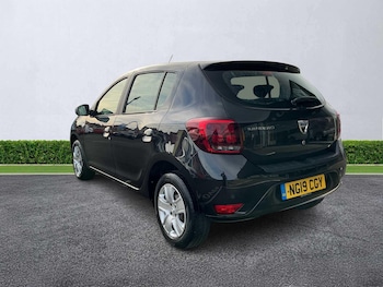 Used Dacia Sandero 2019 for sale - 76237046: Photo 2