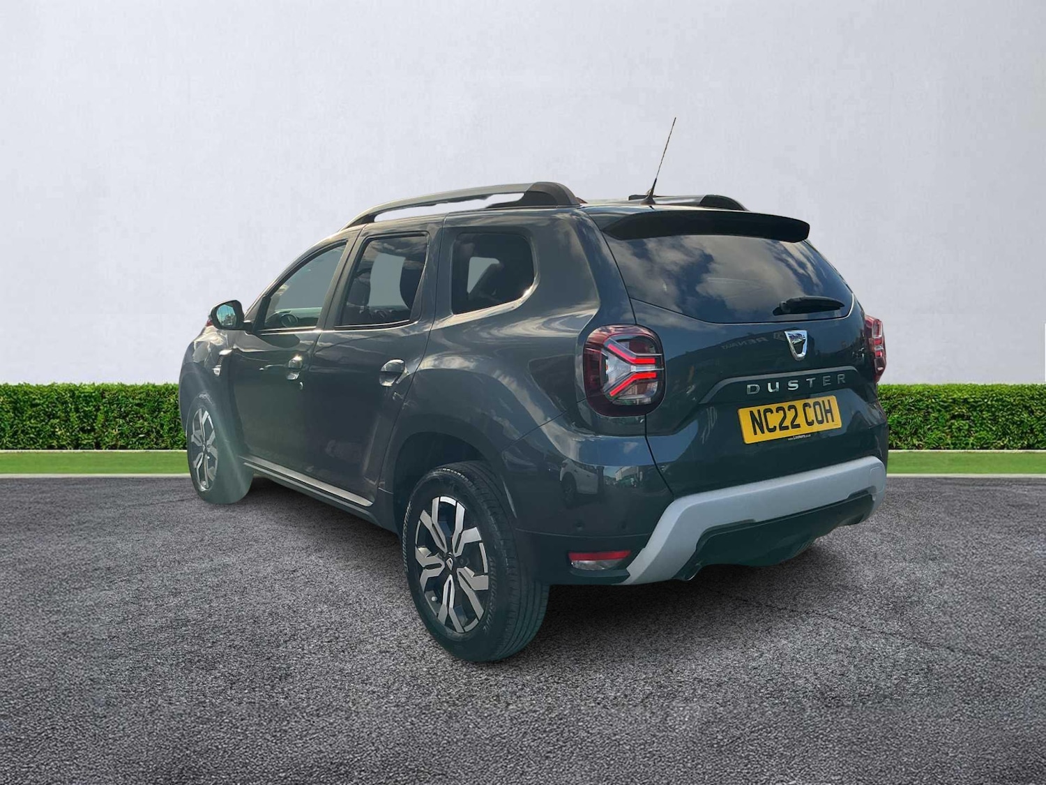 Used Dacia Duster 2022 for sale - 76347008: Photo 2