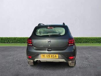 Used Dacia Sandero Stepway 2020 for sale - 76521011: Photo