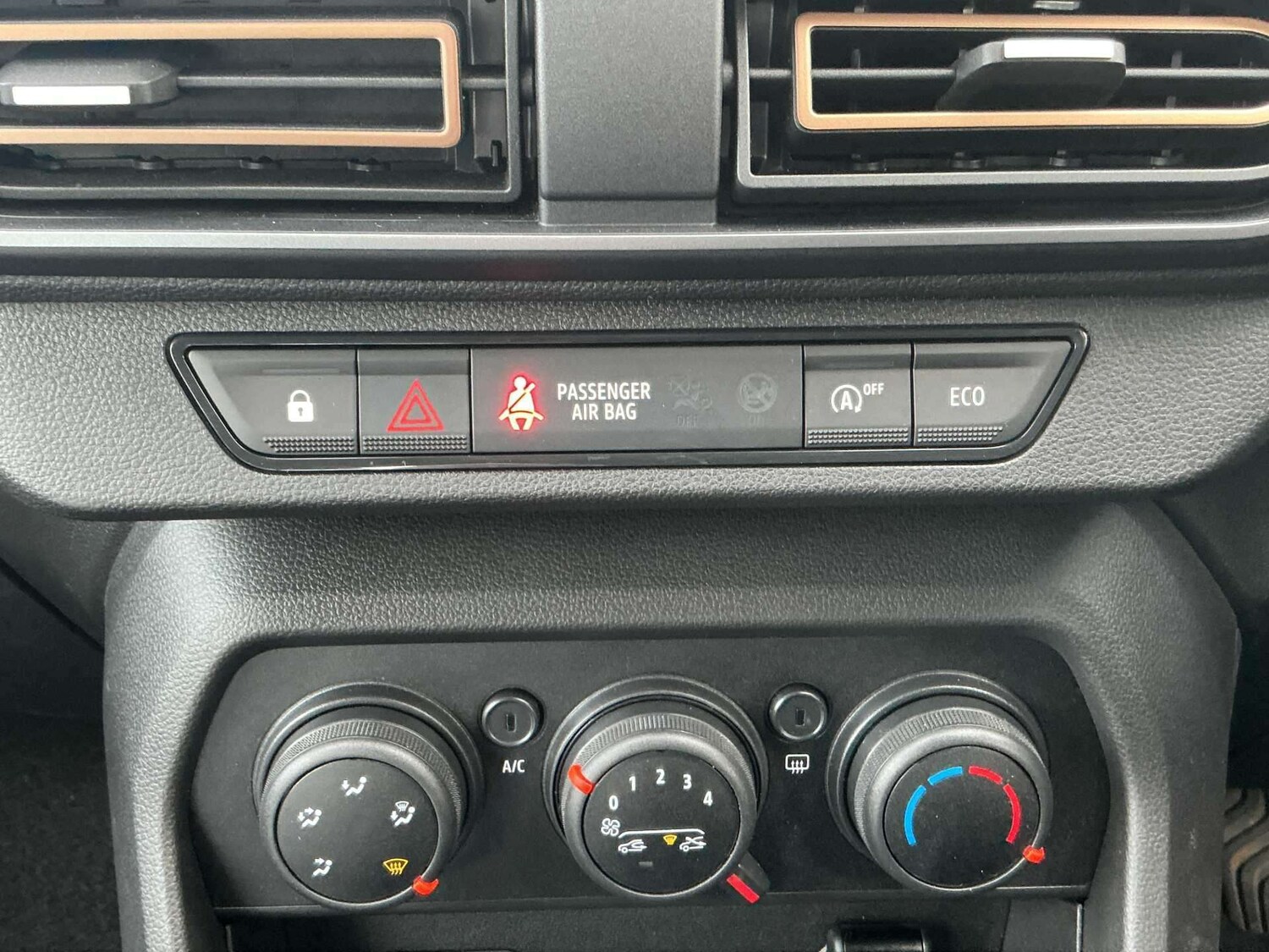 Used Dacia Sandero Stepway 2024 for sale - 77494912: Photo 11