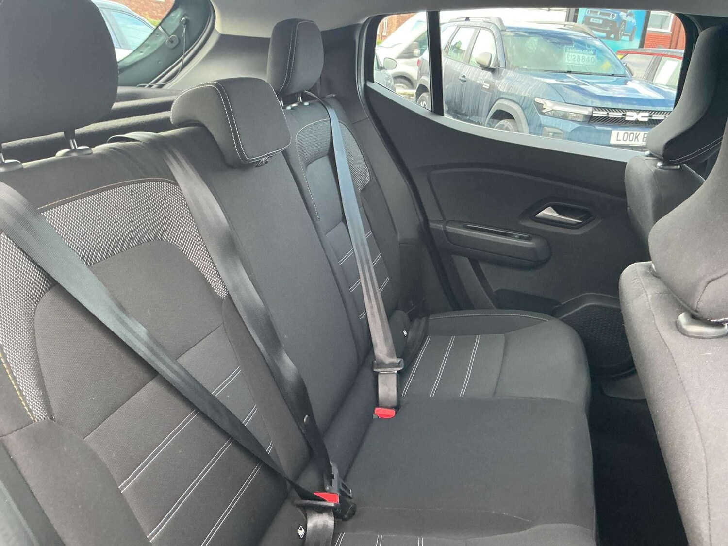 Used Dacia Sandero Stepway 2024 for sale - 77494912: Photo 15