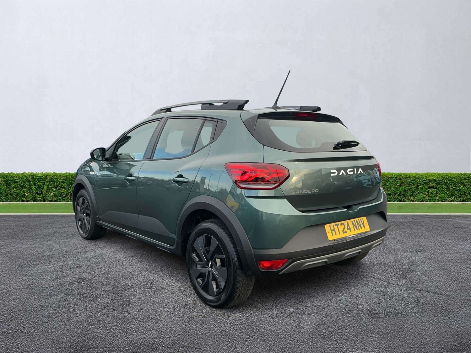 Used Dacia Sandero Stepway 2024 for sale - 77494912: Photo 2