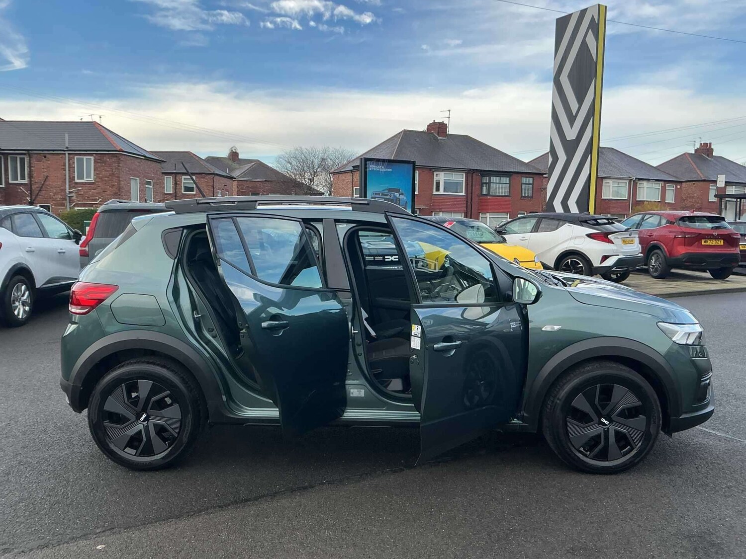 Used Dacia Sandero Stepway 2024 for sale - 77494912: Photo 31