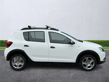 Used Dacia Sandero Stepway 2018 for sale - 79246350: Photo