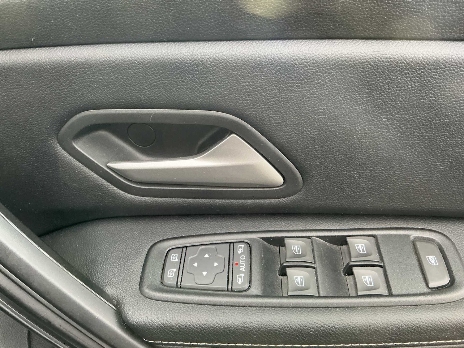 Used Dacia Duster 2023 for sale - 76566554: Photo 20