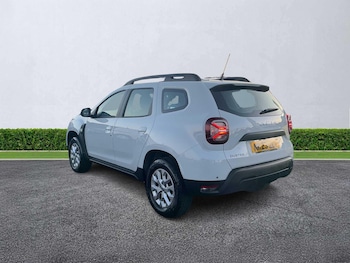 Used Dacia Duster 2023 for sale - 76785212: Photo