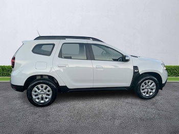 Used Dacia Duster 2023 for sale - 76785212: Photo