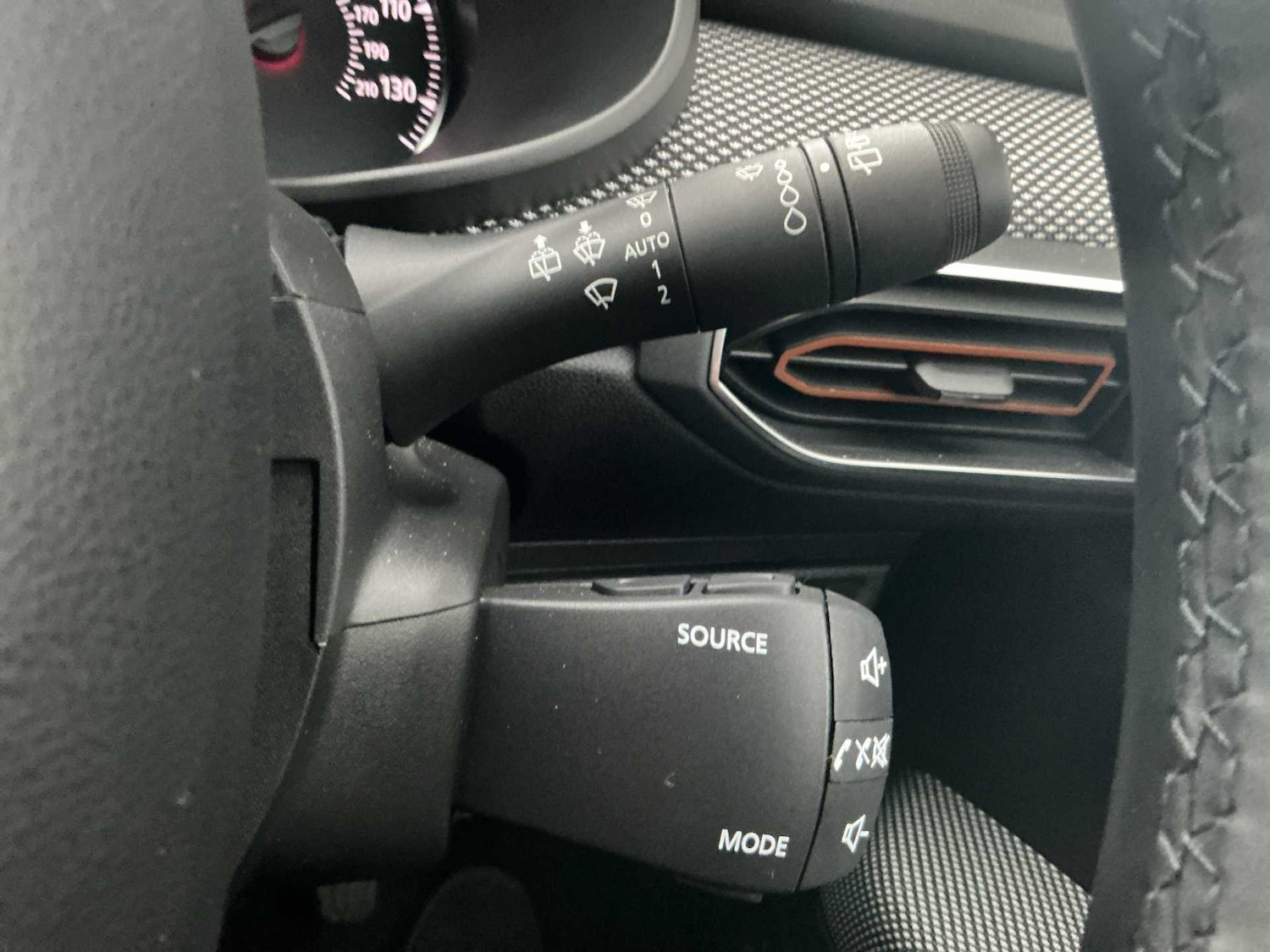 Used Dacia Sandero Stepway 2022 for sale - 76471047: Photo 26