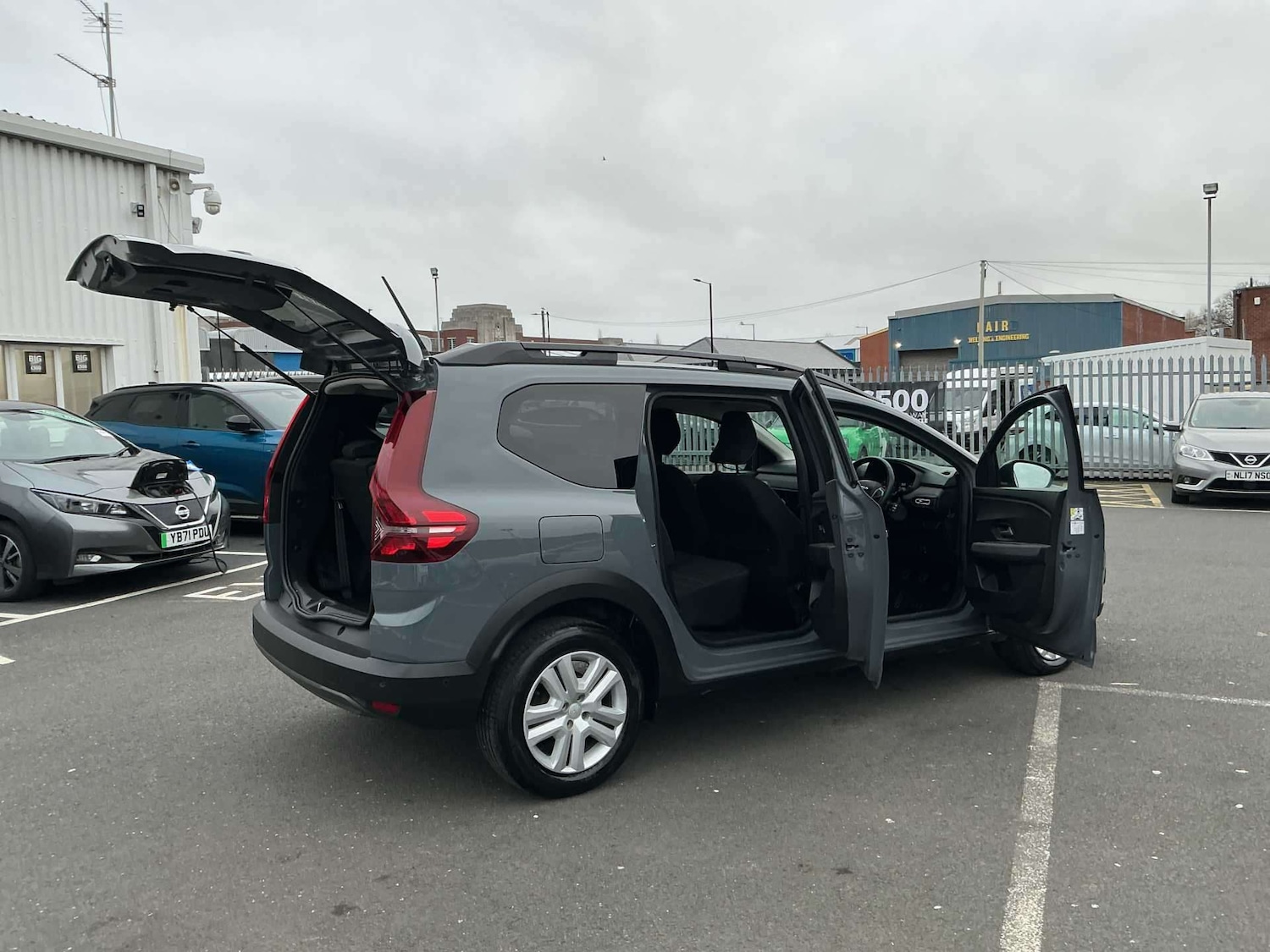 Used Dacia Jogger 2023 for sale - 77061568: Photo 32