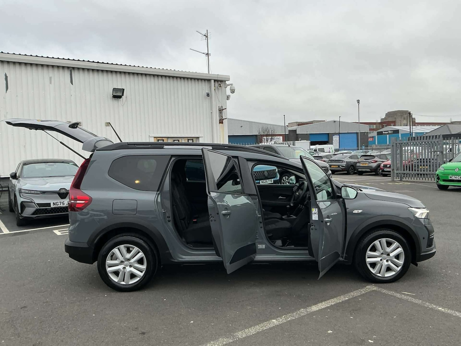 Used Dacia Jogger 2023 for sale - 77061568: Photo 33