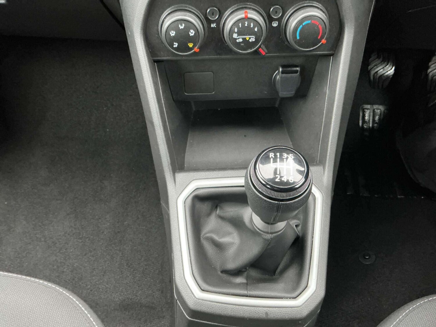 Used Dacia Sandero Stepway 2024 for sale - 77489228: Photo 12