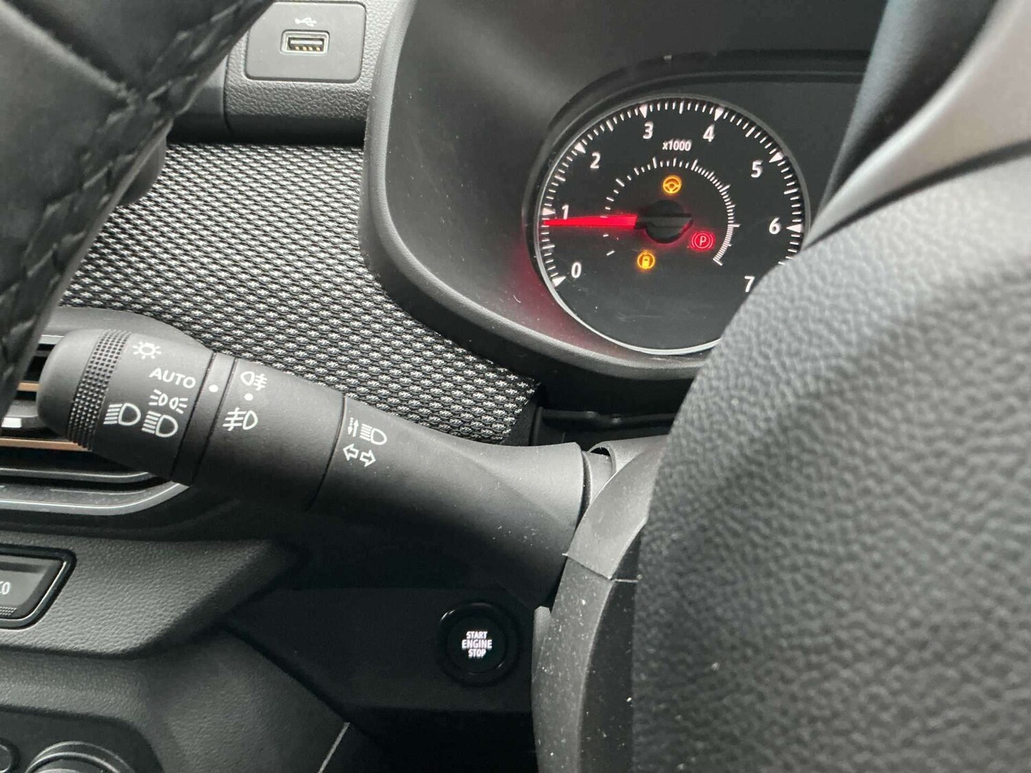 Used Dacia Sandero Stepway 2024 for sale - 77489228: Photo 25