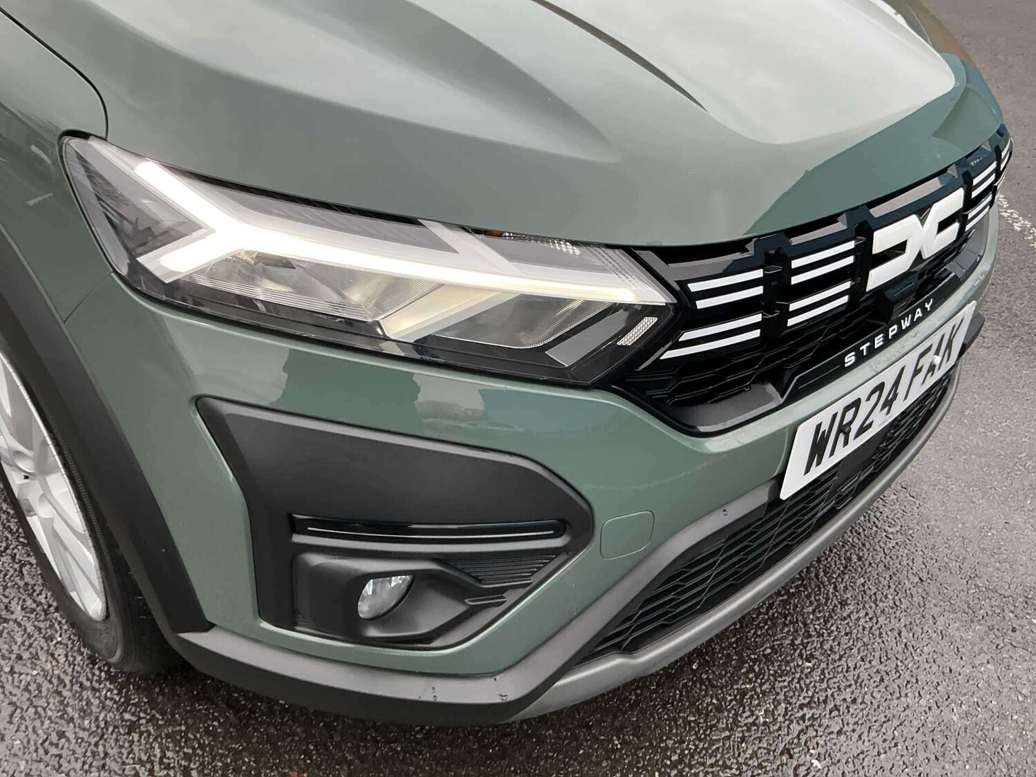 Used Dacia Sandero Stepway 2024 for sale - 77489228: Photo 27