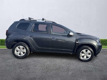Used Dacia Duster 2020 for sale - 76445979: Photo