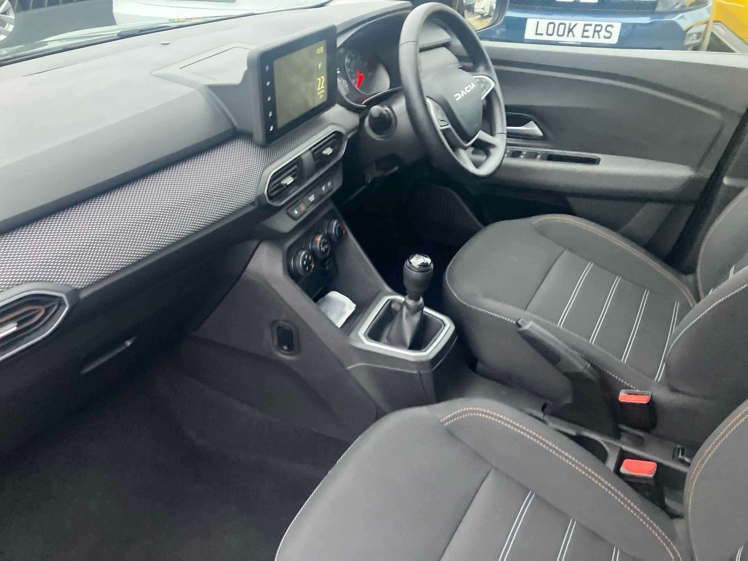 Used Dacia Sandero Stepway 2024 for sale - 77024319: Photo 8