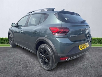 Used Dacia Sandero Stepway 2023 for sale - 78750779: Photo
