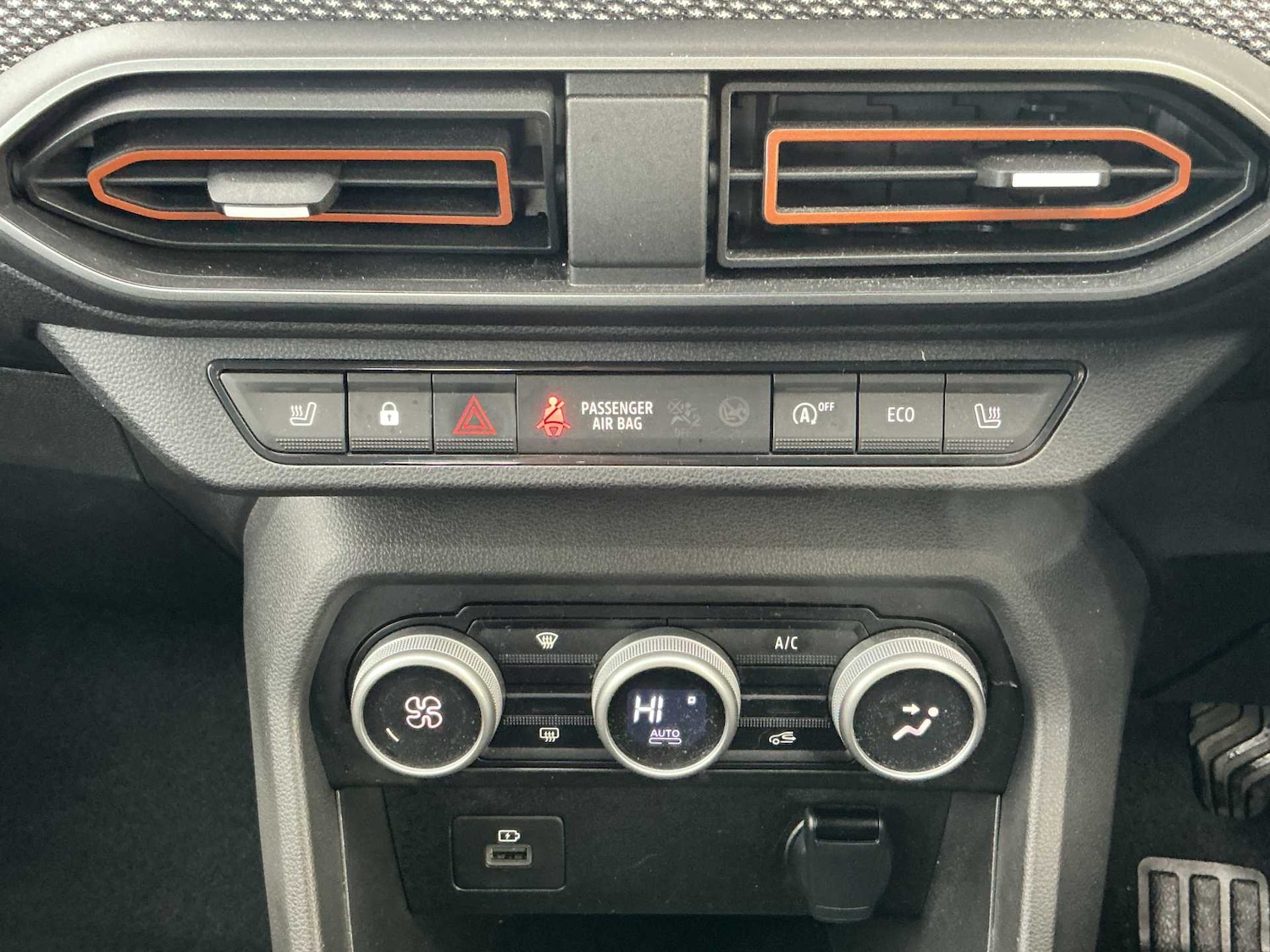 Used Dacia Sandero Stepway 2023 for sale - 76449648: Photo 11