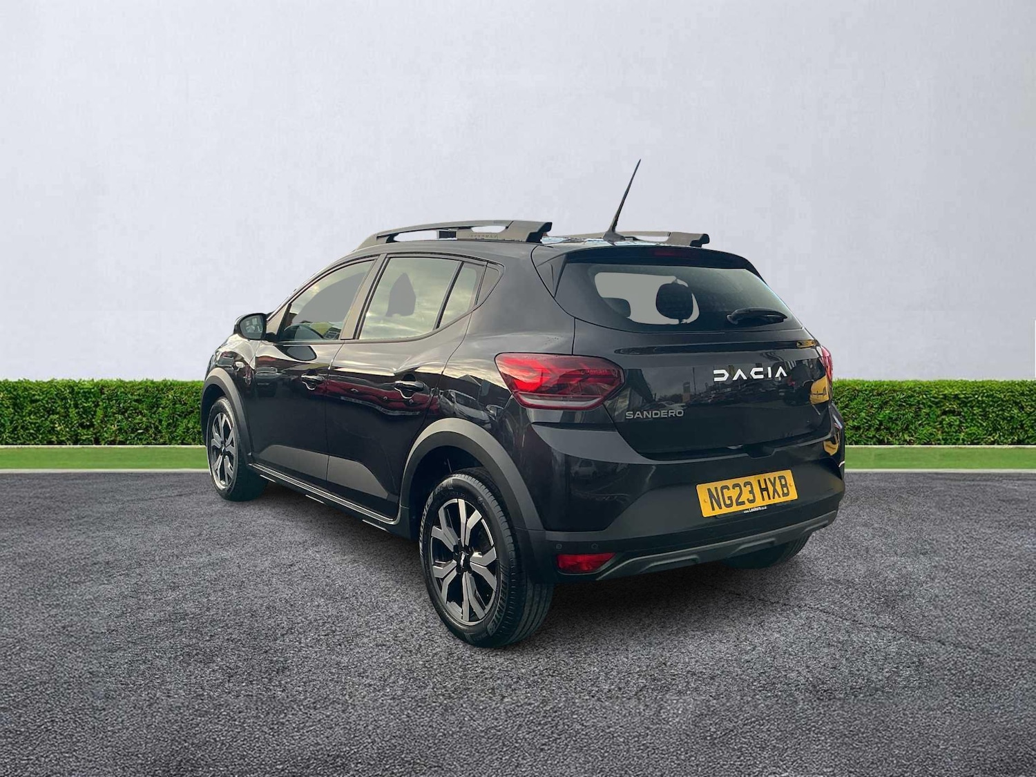 Used Dacia Sandero Stepway 2023 for sale - 76449648: Photo 2