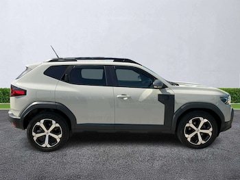 Used Dacia Duster 2025 for sale - 79240557: Photo