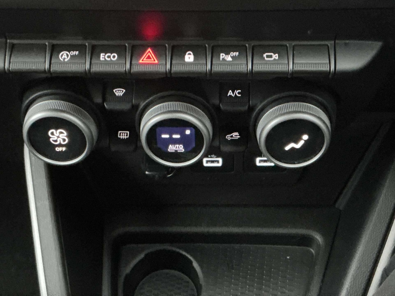 Used Dacia Duster 2023 for sale - 77065760: Photo 12