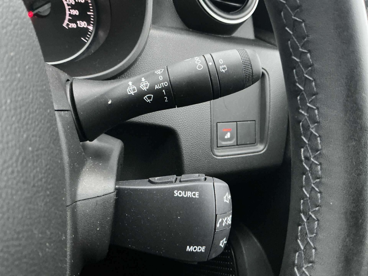 Used Dacia Duster 2023 for sale - 77065760: Photo 27