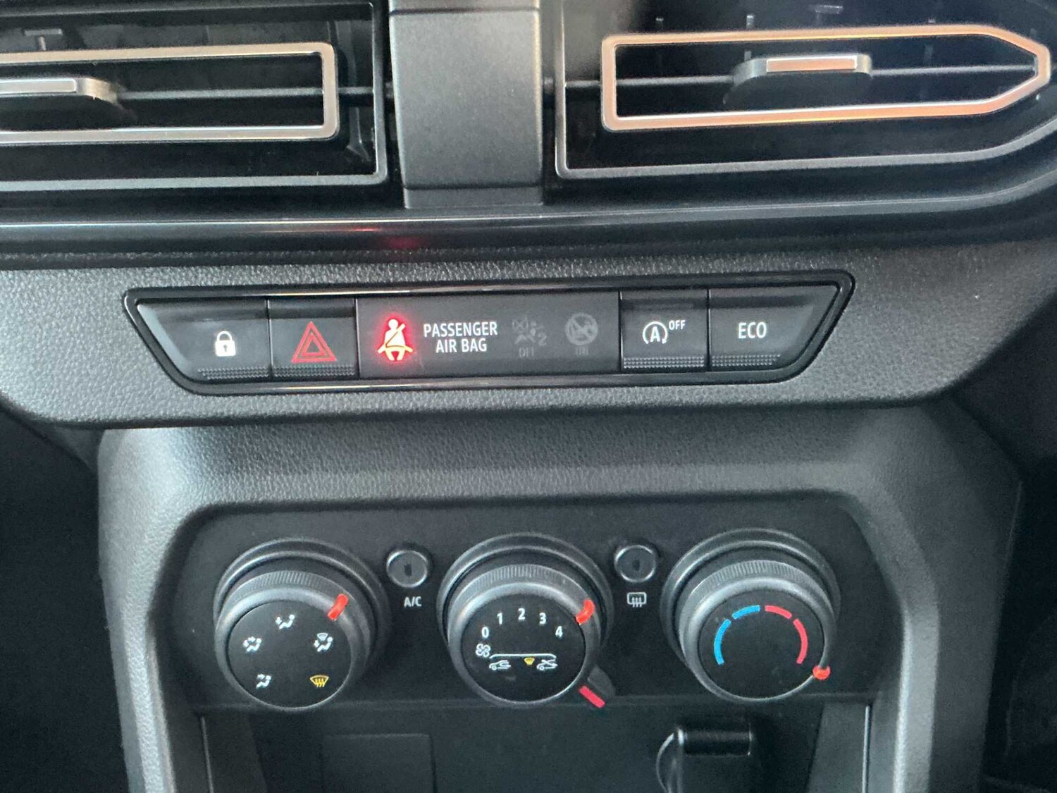 Used Dacia Sandero 2022 for sale - 76412493: Photo 11